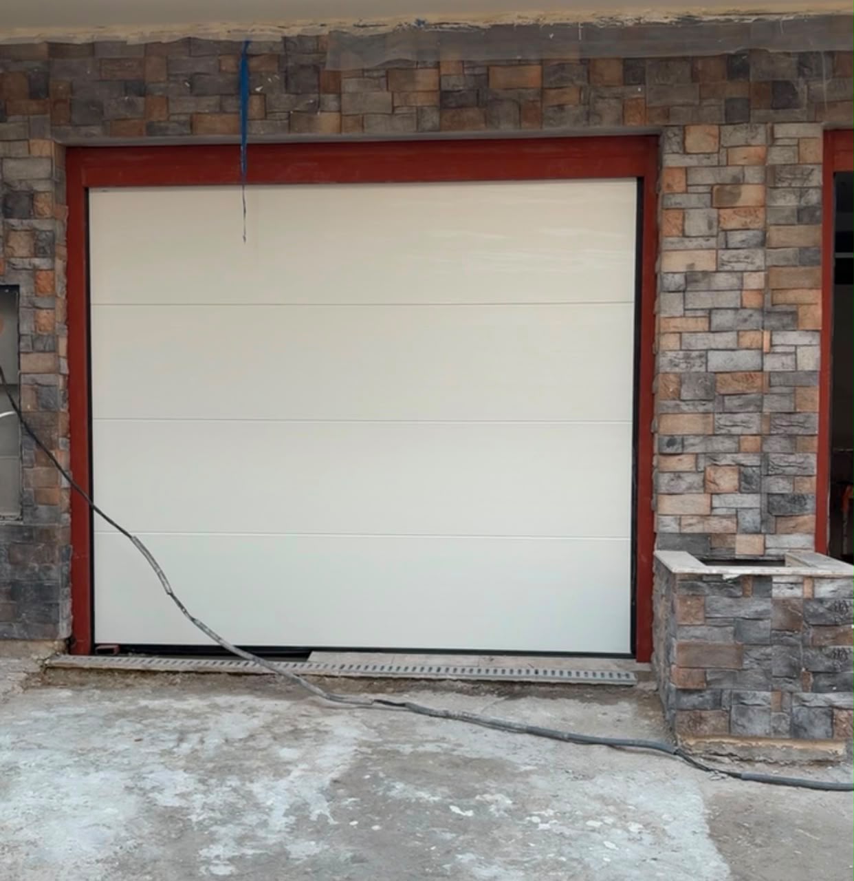 Porte automatique pour villa